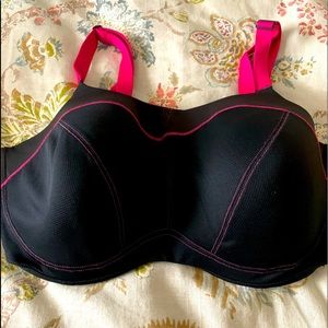 Euc black and pink sports bra size 38DDD